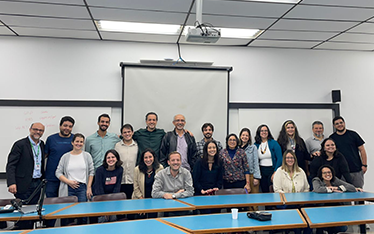 25 09 PET Conversa Prof Marina Noticia 374 x234